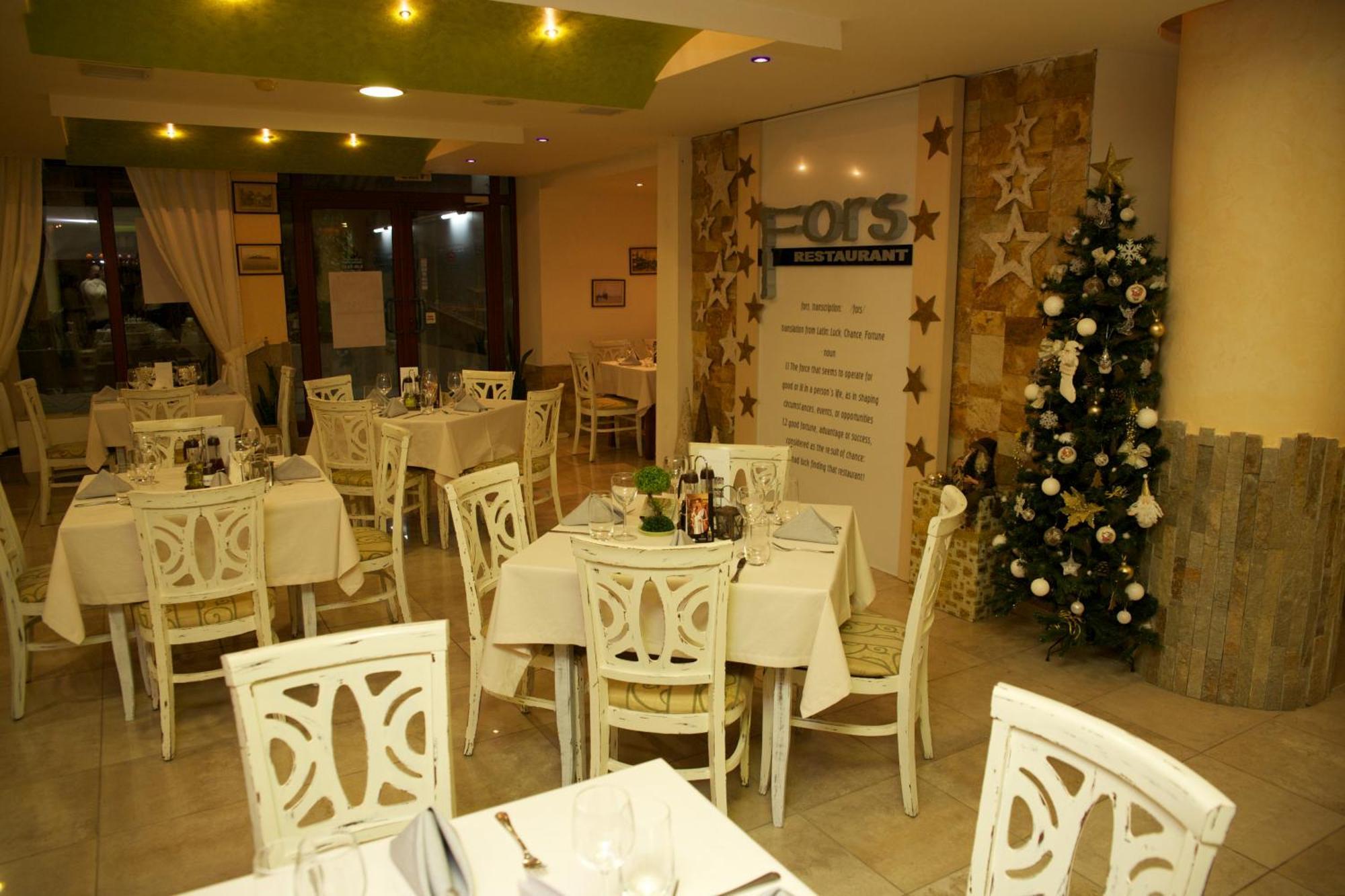 Hotel Fors Burgas Bagian luar foto