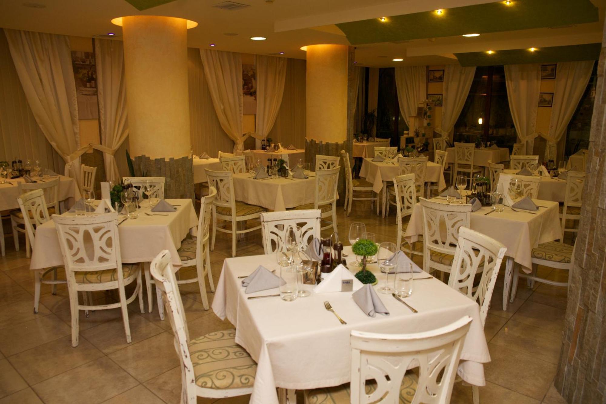 Hotel Fors Burgas Bagian luar foto
