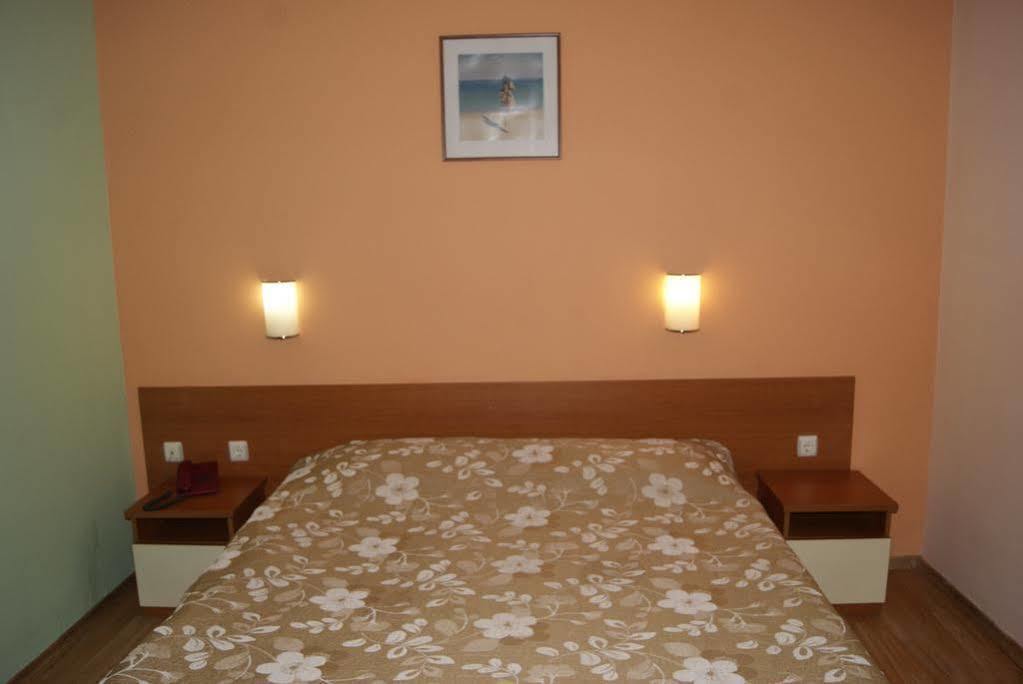Hotel Fors Burgas Bagian luar foto